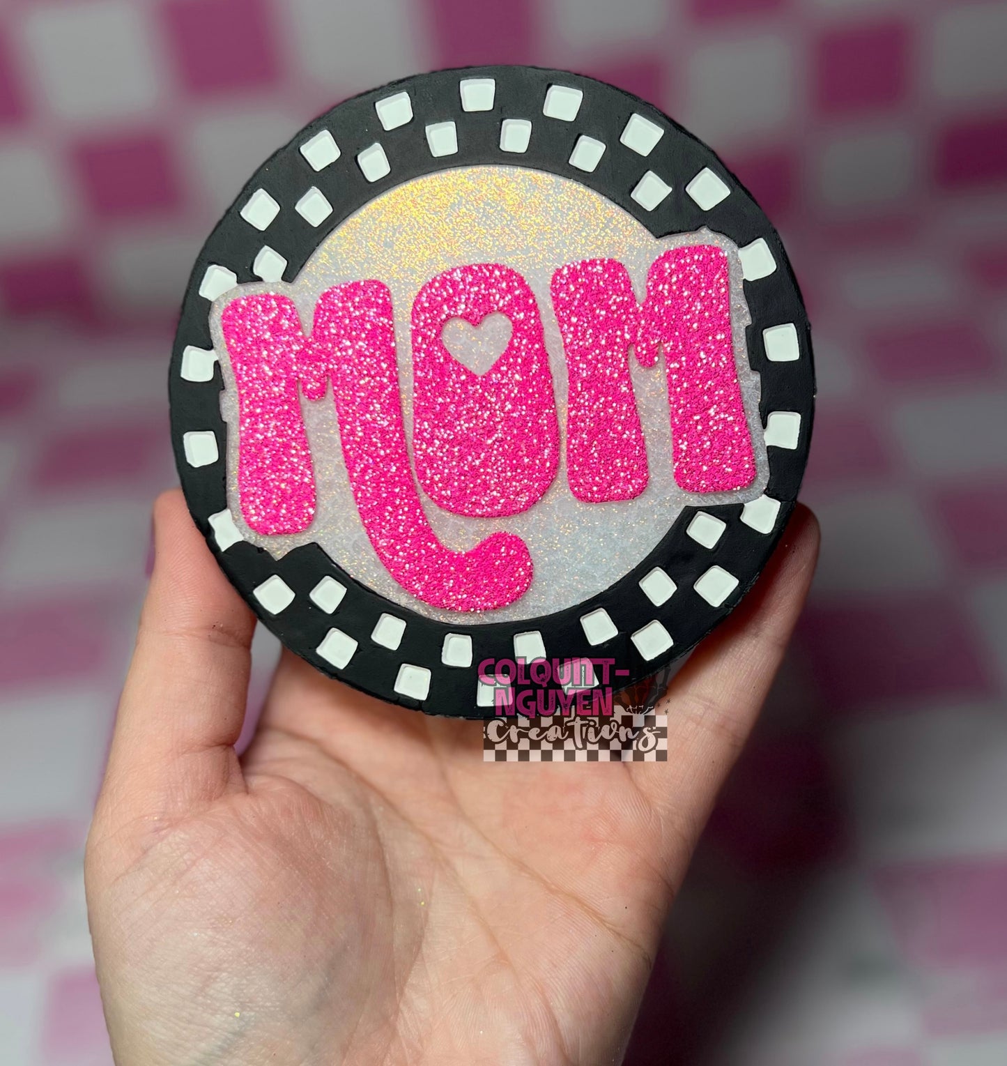 Mom Checkered Round