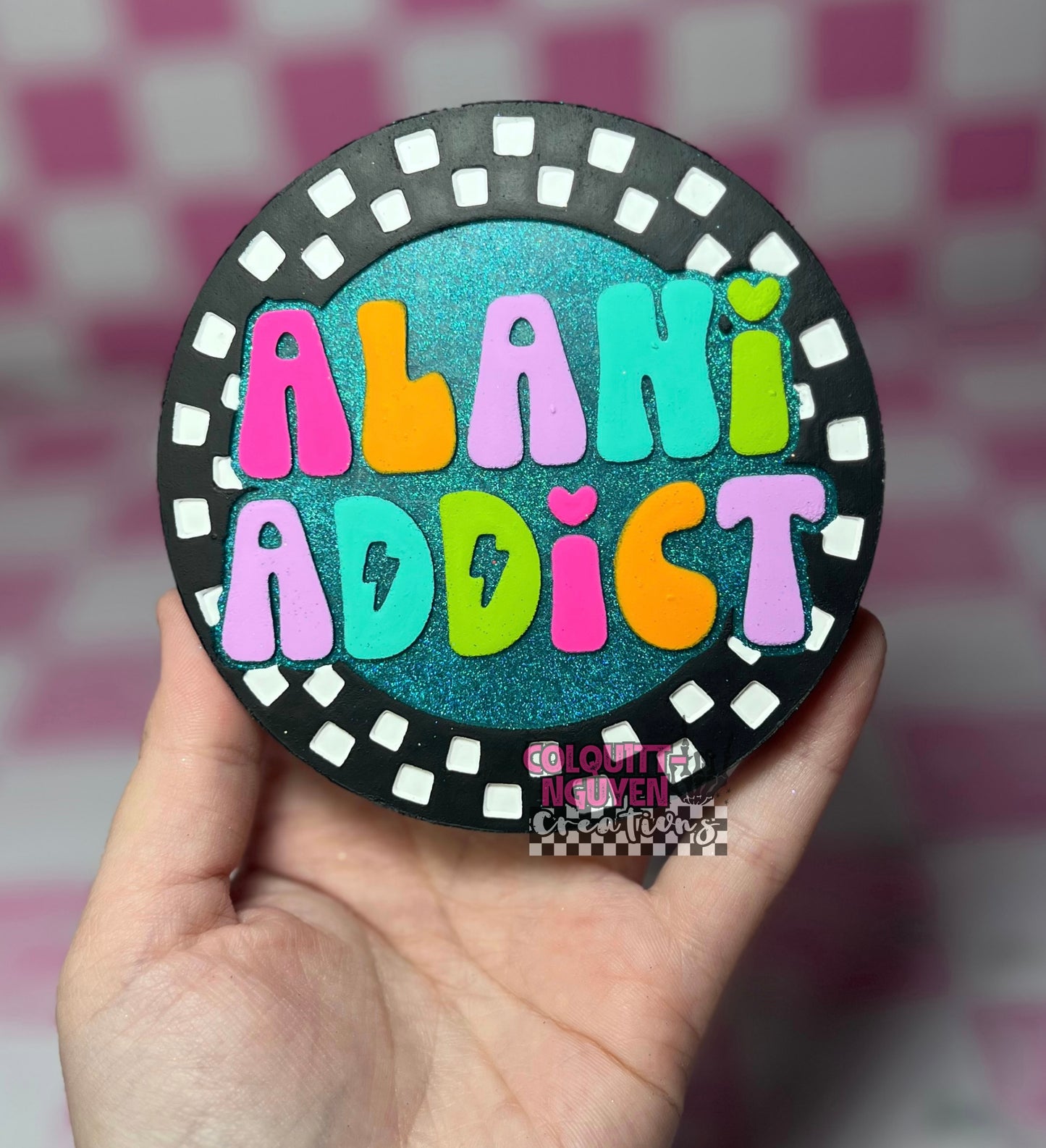 Alani Addict Checkered Round