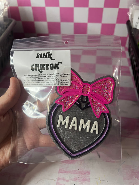 RTS | Mama Locket |